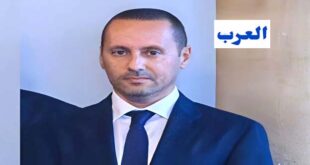 الرباط  - قناة العرب أكد وزير الصحة والحماية الاجتماعية، أمين التهراوي، أن الأكاديمية الإفريقية لعلوم الصحة، التي تم إطلاقها اليوم السبت بالداخلة، تعد مشروعا “مهيكلا للغاية”، يكتب صفحة جديدة في تاريخ الصحة بإفريقيا. وبحسب وكالة المغرب العربي للأنباء ، فقد أبرز السيد التهراوي، في كلمة خلال حفل إطلاق هذه الأكاديمية، أن الأكاديمية الإفريقية لعلوم الصحة ليست مجرد مشروع، بل أيضا “رؤية اتجاه إفريقيا التي نريد بناءها : إفريقيا ذات سيادة، تعبئ مواهبها ومعارفها لمواجهة تحدياتها الخاصة”. وحسب الوزير، فإن الأكاديمية تشكل أيضا “طموحا تحمله أجيال ترفض التشاؤم وتلتزم بتحويل إمكانات قارتنا إلى واقع ملموس، ومسؤولية مشتركة بيننا جميعا، مسؤولون عموميون، ومؤسسات أكاديمية، ومهنيون ومواطنون، لوضع الصحة في قلب التنمية البشرية والصمود الجماعي”. ونوه السيد التهراوي باختيار مؤسسة محمد السادس للعلوم والصحة، لمدينة الداخلة، بقلب الصحراء المغربية، لاحتضان هذه الأكاديمية، مشيرا إلى أن الداخلة تشكل جسرا بين المغرب وإفريقيا و”فضاء تلتقي فيه طموحاتنا الوطنية والقارية”. وأكد أن هذه المنطقة الغنية بهويتها وإمكاناتها، تجسد ما دافع عنه المغرب دائما، تحت القيادة المتبصرة لصاحب الجلالة الملك محمد السادس : ” النمو المندمج الذي لا يترك أية منطقة في الهامش”.