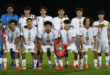 الرباط – قناة العرب  تأهل المنتخب الوطني لأقل من 17 سنة لنهائيات كأس أمم إفريقيا لكرة القدم، وذلك عقب تعادله مع نظيره الجزائري (1-1)، في المباراة التي جمعتهما، مساء اليوم السبت، على أرضية ملعب البشير بالمحمدية، برسم بطولة شمال إفريقيا. وسجل لمنتخب الجزائر عبد الرحمان عشوري (د 5)، فيما أدرك التعادل للمنتخب المغربي بلال سقراط (د 58). وعقب هذه النتيجة رفع المنتخب الوطني لأقل من 17 سنة رصيده إلى 8 نقاط، جمعها من فوزين وتعادلين، ليحتل المركز الثاني، خلف المنتخب المصري الذي تصدر البطولة بـ9 نقاط بعد فوزه على المنتخب الليبي (6-1)، ليضمن بدوره بلوغ النهائيات. وجرت منافسات بطولة شمال إفريقيا لكرة القدم بالمغرب خلال الفترة الممتدة ما بين 11 و23 نونبر الجاري، بملعبي الأب جيكو بالدار البيضاء والبشير بالمحمدية.