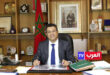 الرباط – العرب تيفي – و م ع في الوقت الذي تشهد فيه مدينة فاس عملية واسعة لتحرير الفضاءات العمومية وتناغم الواجهات، استعرض رئيس المجلس الجماعي لفاس، عبد السلام البقالي، في حوار أجرته معه وكالة المغرب العربي للأنباء، تفاصيل هذه المبادرة الرائدة التي تروم إعادة تشكيل مستقبل العاصمة الروحية للمملكة. 1 – توصلت الجماعة مؤخرا بمراسلة من والي جهة فاس-مكناس بشأن اعتماد لون موحد لواجهة المباني. حدثونا أكثر عن هذا القرار ؟ القرار المتعلق بصباغة واجهة المباني ليس حديث العهد، على اعتبار أن المجلس الجماعي صادق في أبريل 2023 على اعتماد لون موحد للمباني، أبيض غير ناصع، لجميع مباني المدينة. وقد تم بعد ذلك اعتماد هذا القرار رسميا من خلال الجريدة الرسمية للجماعات الترابية في فبراير 2024.
