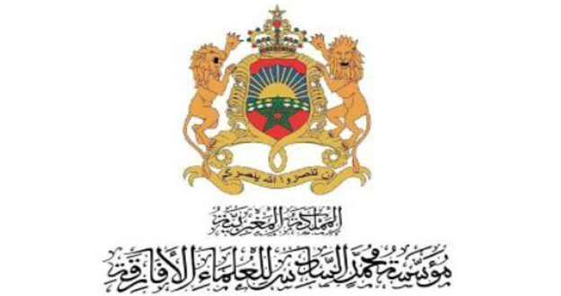 الرباط – العرب تيفي يعقد المجلس الأعلى لمؤسسة محمد السادس للعلماء الأفارقة دورته العادية السادسة ما بين 18 و20 دجنبر الجاري بفاس. وذكر بلاغ لمؤسسة محمد السادس للعلماء الأفارقة أن هذه الدورة ستشهد مشاركة رؤساء وأعضاء فروع المؤسسة في 48 بلدا إفريقيا، إلى جانب ثلة من العلماء المغاربة. وخلال أشغال هذه الدورة، يضيف المصدر ذاته، سيقدم الأمين العام للمؤسسة التقريرين الأدبي والمالي برسم سنة 2023، وملخص الأنشطة لسنة 2024، فضلا عن الأنشطة المبرمجة لسنة 2025. كما ستتدارس وتصادق اللجان الدائمة الأربع لمؤسسة محمد السادس للعلماء الأفارقة؛ وهي لجنة الأنشطة العلمية والثقافية، ولجنة الدراسات