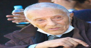 ببالغ الحزن والأسى وبقلوب مؤمنة بقضاء الله وقدره تلقينا نبأ وفاة عبد القادر التجموعتي الرئيس السابق لفريق الوداد الفاسي، عن عمر ناهز 91 عاما، بعد معاناة مع المرض، وذلك حسب ما علم لدى عائلته . ويعتبر المرحوم عبد القادر التجموعتي ، من الرؤساء المتميزين الدين أعطوا الشيء الكثير لفريق الوداد الفاسي ، والكرة المغربية ،حيث يرجع له الفضل في تخفيف العبء المالي على الفريق ، حيث ساهم في إنشاء ناد الفريق رفقة المرحومين عامل مدينة فاس مولاي المهدي لمراني ، والوزير السابق مولاي احمد العلوي.