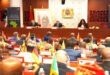 الرباط – العرب المغربية افتتحت صباح اليوم الخميس بمقر مجلس النواب، أشغال المنتدى الثاني لرؤساء لجان الشؤون الخارجية بالبرلمانات الإفريقية المنظم تحت شعار: “نحو وضع أسس دائمة للاستقرار والأمن في إفريقيا”. وتميزت الجلسة الافتتاحية للمنتدى، الذي يشارك فيه ممثلو حوالي أربعين بلدا من مختلف مناطق القارة الإفريقية، بتقديم كلمات كل من رئيس مجلس النواب، راشيد الطالبي العلمي، ووزير الشؤون الخارجية والتعاون الإفريقي والمغاربة المقيمين بالخارج، ناصر بوريطة، ورئيسة لجنة الشؤون الخارجية بمجلس النواب ، سلمى بنعزيز.