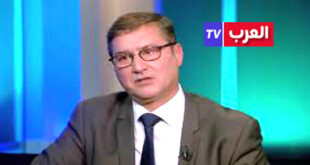 الرباط – العرب المغربية - يونس مجاهد أصبح الحج إلى الصحراء المغربية، من طرف أشخاص ينتمون إلى اليسار الأوروبي، وخاصة الإسباني، أمرا متعودا، آخر حلقة في هذا المسلسل كان محاولة لنواب من البرلمان الأوروبي، تتزعمهم نائبة من حزب "بوديموس" الإسباني، الدخول إلى مدينة العيون، للتعبير عما يسمونه ب"التضامن مع الشعب الصحراوي"، والوقوف على أوضاع حقوق الإنسان، لكن السلطات المغربية ردتهم على أعقابهم، وما كان يهم هؤلاء الأوروبيين، هو الدعاية في وسائل الإعلام، لتغطية محاولتهم الدخول وعملية الطرد.