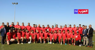 الرباط – العرب تيفي  المغربية يواصل المنتخب المغربي للريكبي تحضيراته بمركب الزيايدة بمدينة بنسليمان في أجواء مميزة ، تحت إشراف المدرب الوطني قويدر الكاسمي، بحضور 30 لاعبا، استعدادا للمباراة الهامة والحاسمة التي ستجمع بين المنتخب المغربي ونظيره التونسي ،برسم نهائي كأس إفريقيا عن المجموعة "ب" ، التي ستقام على أرضية ملعب الأب جيكو، انطلاقا من الساعة الرابعة عصرا ، والتي يسعى المنتخب المغربي بشكل حثيث إلى كسبها  من أجل ضمان العودة إلى المجموعة الإفريقية الأولى لخوض نهائيات كأس إفريقيا للأمم 2025  التي ستقام بالعاصمة الأوغندية كمبالا في يوليوز القادم.