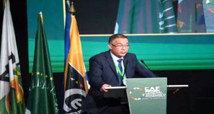 الرباط – العرب تيفي اكتسح رئيس الجامعة الملكية المغربية لكرة القدم السيد فوزي لقجع انتخابات مجلس الفيفا بالكونفدرالية الافريقية لكرة القدم بعد تصدره لائحة الفائزين ب 49 صوتا من أصل 52 وذلك خلال الجمع العام الاستثنائي ال 14 للكونفدرالية الذي انعقد اليوم الأربعاء بالقاهرة. وتقدم السيد لقجع بفارق شاسع على المصري هاني أبو ريدة والنيجيري جيبريلا هيما حميدو والموريتاني أحمد يحيى والدجيبوتي سليمان وابيري.