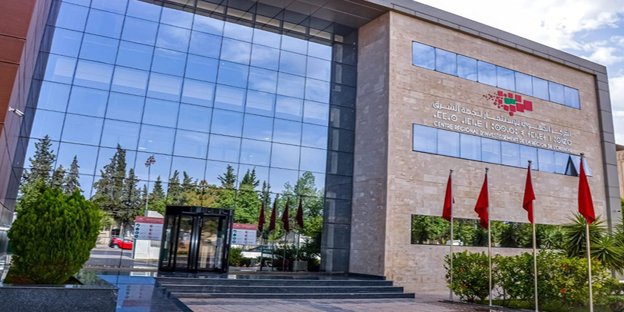 الرباط – العرب تيفي المغربية تم، أخيرابمدينة  بوجدة، تقديم طلب اقتراح المشاريع الثالث، الذي أطلقه برنامج “تسهيلات الاستثمار من أجل التشغيل”، أمام الفاعلين العموميين والخواص بجهة الشرق. ووفق  وكالة  المغرب العربي للأنباء ، فان هذا اللقاء نظم بمبادرة من المركز الجهوي للاستثمار لجهة الشرق، بشراكة مع برنامج تسهيلات الاستثمار من أجل التشغيل، تم تسليط الضوء على أهداف وآليات تنفيذ هذه المبادرة الرامية إلى تعزيز خلق فرص عمل مستدامة وشاملة.