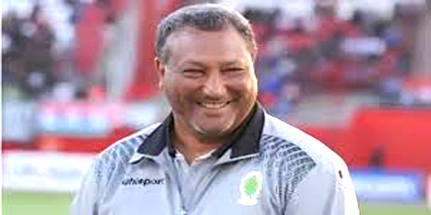 الرباط - العرب تيفي أعلن نادي الجيش المغربي ، وفاة اللاعب محسن بوهلال، أبرز المدافعين الدوليين في تاريخ فريق الجيش الملكي، و المنتخب المغربي ، بعد معاناة طويلة مع المرض.