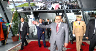 محمد السادس يدشن ويزور عددا من المشاريع الكبرى في إطار إعادة هيكلة وتطوير المركب المينائي للدار البيضاء