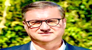 الكاتب والإعلامي المغربي يونس مجاهد يكتب : ثرثرة فوق العوامة الرقمية