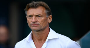 Par: AlArab-tv.com-AFP Le coach français, Hervé Renard, fait son retour comme sélectionneur de l’Arabie saoudite après son passage entre 2019 et 2023, a annoncé samedi la fédération saoudienne. Après avoir quitté l’équipe de France féminine à l’issue des Jeux olympiques, il remplace l’Italien Roberto Mancini pour un contrat de deux ans, selon une source proche des négociations.
