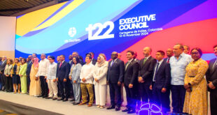 Par :  AlArab-tv.com Le Maroc a participé à la 122ème Session du Conseil Exécutif de l’ONU Tourisme, qui s’est tenue en novembre 2024 à Cartagena de Indias, en Colombie, dans un contexte favorable marqué par la reprise du secteur touristique mondial. Les membres de la délégation marocaine, Zohra Tazi, Directrice par intérim de la Stratégie et de la Coopération, et Omar Dinia, Directeur Adjoint au Ministère du Tourisme, de l’Artisanat et de l’Economie Sociale et Solidaire, ont saisi cette opportunité pour mettre en lumière la résilience exceptionnelle du Royaume, indique un communiqué du ministère du Tourisme, de l’Artisanat et de l’Économie Sociale et Solidaire. Sous le leadership éclairé de Sa Majesté le Roi Mohammed VI, le secteur du tourisme a fait preuve d’une remarquable capacité d’adaptation face aux défis, démontrant ainsi la force et la réactivité du Royaume dans la gestion des crises, relève la même source. Le Conseil a été informé de la mise en œuvre de la feuille de route 2023-2026 du secteur touristique marocain, en soulignant les records récents enregistrés par le secteur, avec 14,6 millions de touristes accueillis à fin octobre 2024, soit une augmentation de 2,3 millions de touristes supplémentaires par rapport à 2023 et des recettes touristiques de 87,1 milliards de dirhams à fin septembre 2024.