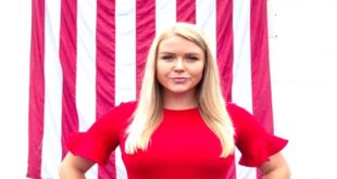 Par :  AlArab-tv.com-MAP Le président-élu américain, Donald Trump, a nommé samedi la porte-parole de sa campagne électorale, Karoline Leavitt, au poste de porte-parole de la Maison Blanche dans sa nouvelle administration. “Intelligente et dure”, Leavitt “s’est révélée être une communicatrice très efficace”, a déclaré Trump en annonçant la nouvelle nomination, se disant “convaincu de sa capacité à exceller à la tribune et à contribuer à transmettre notre message aux Américains alors que nous rendons sa grandeur à l’Amérique”. À 27 ans, Leavitt sera la plus jeune personne à occuper ce poste clé dans la stratégie de communication de la présidence américaine. Durant le premier mandat Trump (2016-2020), elle était porte-parole adjointe de la Maison Blanche. À deux mois de la date d’investiture du 47e président, la prochaine administration américaine commence déjà à prendre forme, avec des nominations charnières, comme celles de Susie Wiles au poste de chef de cabinet de la Maison Blanche, Marco Rubio en tant que secrétaire d’Etat, et Elise Stefanik ambassadrice à l’ONU.