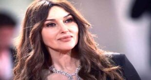 Par :   AlArab-tv.com La célèbre actrice italienne Monica Belluci prendra part à une conversation autour de son dernier film, le documentaire “Maria Callas Monica Bellucci : une rencontre” du réalisateur grec Yannis Dimolitsas, qui sera présenté dans la section 11 e Continent dans le cadre du Festival International du Film de Marrakech (29 novembre au 7 décembre 2024). Le 11 e Continent est une section du Festival de Marrakech qui présente des films audacieux et novateurs qui bousculent les représentations cinématographiques, soulignent les organisateurs dans un communiqué. Le film de Yannis Dimolitsas est une immersion précieuse dans la vie et l’héritage de Maria Callas, incarnée par Monica Bellucci en diva absolue de l’opéra.