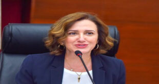 Par : AlArab-tv.com La ministre du Tourisme, de l’Artisanat et de l’Économie sociale et solidaire, Fatim-Zahra Ammor, a indiqué, lundi à la Chambre des représentants, que les nuitées du tourisme interne s’élèvent à 30 millions, compte tenu des différentes formes d’hébergement, en plus des établissements hôteliers classés. En réponse à deux questions orales sur le « tourisme interne », Mme Ammor a souligné que ces chiffres confirment que le touriste marocain est le premier client de la destination Maroc. Et de soutenir que le tourisme interne est désormais un levier de développement économique, social et territorial, contribuant à la création d’emplois et à la dynamisation des secteurs connexes à l’échelle locale.
