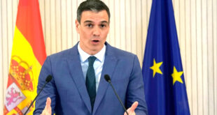 Par : AlArab-tv.com  Le gouvernement espagnol a présenté, jeudi, son plan stratégique 2025-2028 pour l’Afrique, visant notamment à consolider les relations économiques et diplomatiques entre Madrid et les pays du continent. “Notre pays veut entamer une nouvelle ère dans sa relation avec le continent africain, sur un pied d’égalité”, a déclaré le chef du gouvernement espagnol, Pedro Sánchez, lors de la cérémonie de présentation de cette nouvelle stratégie au Palais de la Moncloa, siège de la présidence du gouvernement à Madrid. Ce plan stratégique, qui comporte “100 mesures”, repose notamment sur le renforcement du “dialogue politique” avec l’Afrique, via notamment la création d’une fondation pour “générer des opportunités académiques” pour la jeunesse africaine.
