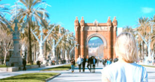 Par : AlArab-tv.com L’Espagne a battu un nouveau record de fréquentation touristique en 2024, frôlant les 94 millions de visiteurs étrangers, selon les premiers chiffres annoncés mercredi par le ministre espagnol du Tourisme. « L’Espagne a accueilli 94 millions de visiteurs internationaux durant l’année 2024, ce qui représente une croissance de 10% par rapport à 2023 », a déclaré Jordi Hereu lors d’une conférence de presse.