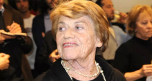 Par : AlArab-tv.com-AFP La propriétaire de l’emblématique groupe français de grands magasins Galeries Lafayette, Ginette Moulin, est morte dimanche à 98 ans, a confirmé mardi le groupe auprès de l’AFP.