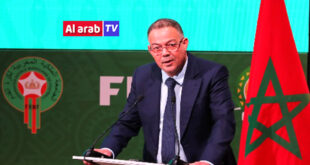 Par : AlArab-tv.com Doha – L’Association arabe de la Culture sportive a décerné, dimanche à Doha, le Prix d’appréciation pour l’année 2024 à M. Fouzi Lekjaa, président de la Fédération royale marocaine de football (FRMF). M. Lekjaa a reçu cette distinction lors d’une cérémonie organisée en marge du 5-ème Congrès annuel de la Culture sportive arabe tenu sous le thème “Construire le champion olympique”. Ce prix a été décerné à M. Lakjaa en reconnaissance des efforts qu’il déploie, sous la conduite éclairée de Sa Majesté le Roi Mohammed VI, pour développer le football national, tant au niveau de la formation que des infrastructures. Ces efforts ont permis de réaliser des résultats remarquables notamment la 4-ème place au Mondial (Qatar-2022) de football.