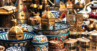 Par : AlArab-tv.com Le secrétaire d’Etat chargé de l’Artisanat et de l’économie sociale et solidaire, Lahcen Essaadi, a assuré, mardi à la Chambre des représentants, qu’il sera procédé à l’élaboration de programmes de promotion de l’artisanat à l’occasion de l’organisation par le Maroc de la Coupe d’Afrique des Nations de football 2025 et de la Coupe du Monde 2030.