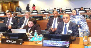 AlArab-tv.com-MAP La participation de représentants des élus locaux des régions de Dakhla-Oued Eddahab et Laâyoune-Sakia El Hamra parmi la délégation marocaine à la 57eme session de la Commission Économique des Nations Unies pour l’Afrique (CEA), qui se tient à Addis-Abeba du 12 au 18 mars, constitue un indice fort de l’intérêt porté aux régions du Sud du Royaume dans le processus d’intégration régionale et continentale, ainsi que de la volonté affirmée de diversifier et de développer leur économie, a souligné Dr Mrabih Rabou Shaibata, Président du Centre Sahara pour les Études en Développement et les Droits de l’Homme.