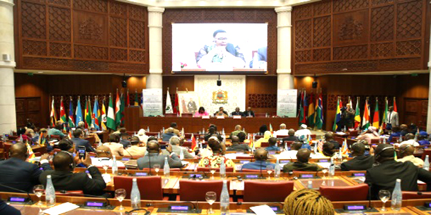 Par-alarabtv-MAP Rabat – Les travaux de la 83e Session du Comité Exécutif de l’Union Parlementaire Africaine (UPA) ont pris fin jeudi par l’examen et l’adoption du rapport de cette session. Cette session a été marquée par l’approbation par le Comité exécutif du projet d’ordre du jour de la 47ème