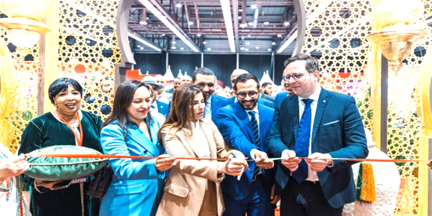 Dreux – L’ambassadeure de Sa Majesté le Roi en France, Samira Sitail, a inauguré, mercredi à Dreux (région Centre-Val de Loire), “le Salon du Maroc” (21-25 mai), proposant au public un véritable voyage au cœur de l’artisanat, de la gastronomie et des traditions marocaines, avec la région