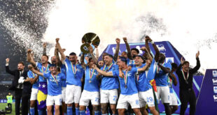 Le Napoli sacré champion d'Italie L'équipe d'Antonio Conte l'a emporté grâce à des réalisations de Scott McTominay (42) et Romelu Lukaku (51). Naples, déjà titré en 1987, 1990 et 2023, devance d'un point l'Inter Milan, champion sortant vainqueur à Côme (2-0),